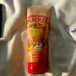 Brand new bath and body works lotion!